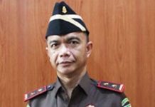 MENAKAR KESIAPAN INSTRUMEN HUKUM DAN RELEVANSINYA TERHADAP PEMANFAATAN MEDIA SOSIAL