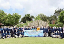 Siswa SMK Farmasi Sekesal Surabaya belajar ke Pak Oles Green School