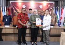 PLENO KPU PROV KEPRI MENETAPKAN 15 BALON DPD RI DAPIL KEPRI JUANDA MERAIH DUKUNGAN 2114