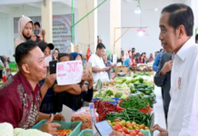 Kunjungi Pasar Merdeka, Presiden Sebut Kondisi Harga Kebutuhan Pokok Terkendali Baik