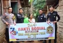 HUT Humas Polri ke-75, Polres Lebong Berbagi Sembako dengan Warga