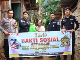 HUT Humas Polri ke-75, Polres Lebong Berbagi Sembako dengan Warga