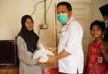 Pemkot Bengkulu Turun Langsung, Warga Sakit Menahun Terima Bantuan