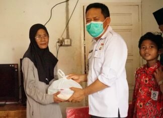 Pemkot Bengkulu Turun Langsung, Warga Sakit Menahun Terima Bantuan