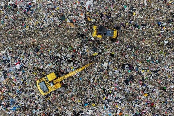 Tak Hanya Andalkan Teknologi, Jabar Libatkan Mahasiswa Atasi Krisis Sampah